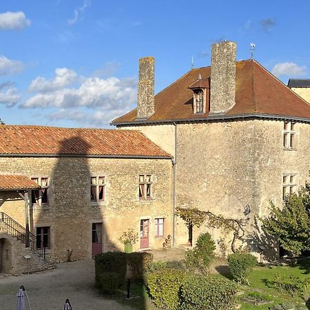 Airvault Le Vieux Chateau מראה חיצוני תמונה