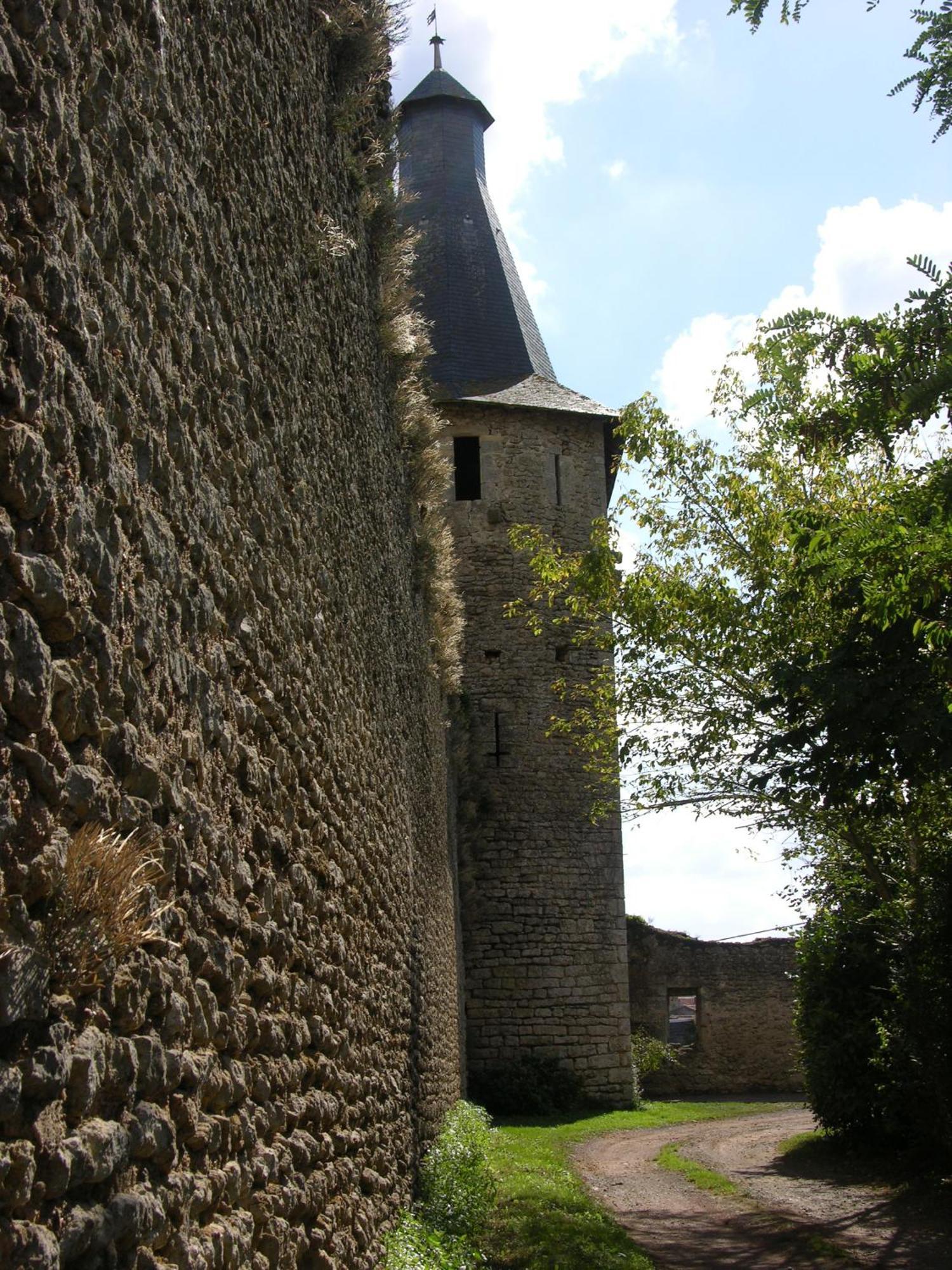 Airvault Le Vieux Chateau מראה חיצוני תמונה