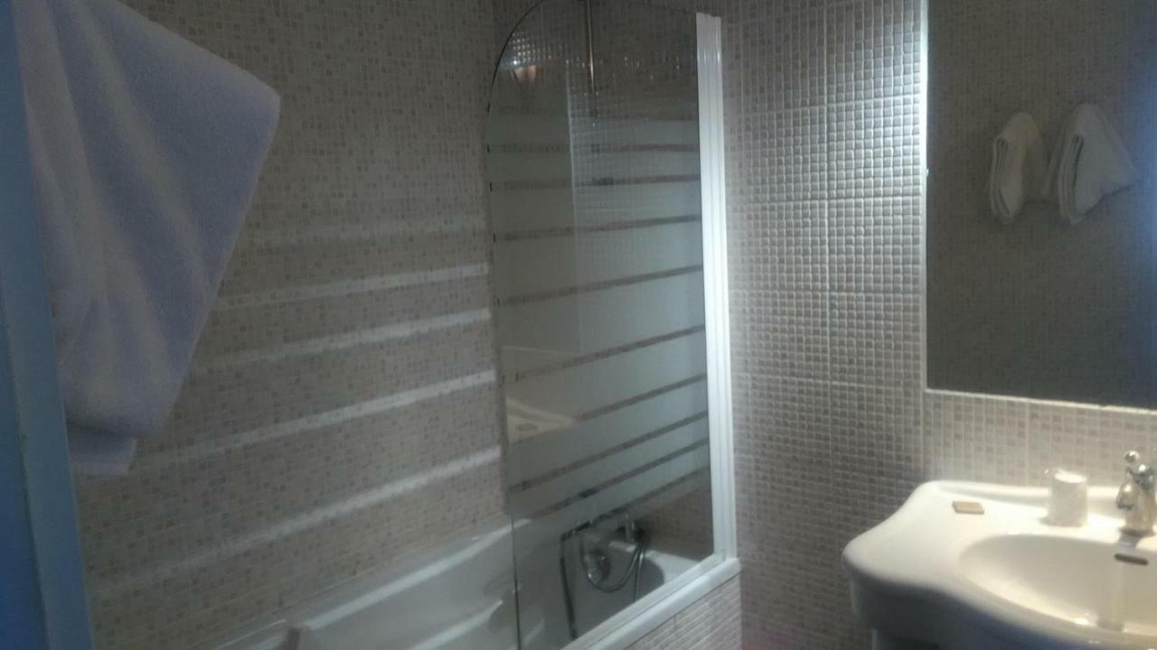 Airvault Le Vieux Chateau מראה חיצוני תמונה