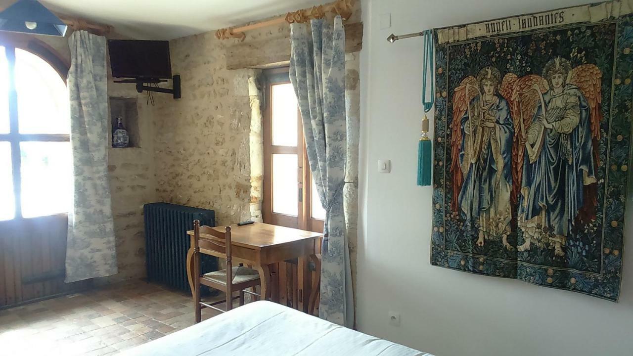 Airvault Le Vieux Chateau מראה חיצוני תמונה
